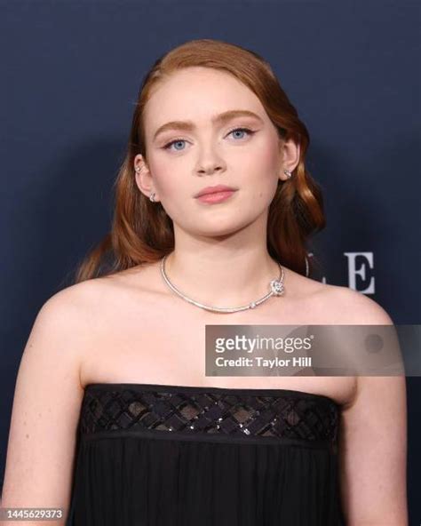 2 923 photos et images haute résolution de Sadie Sink